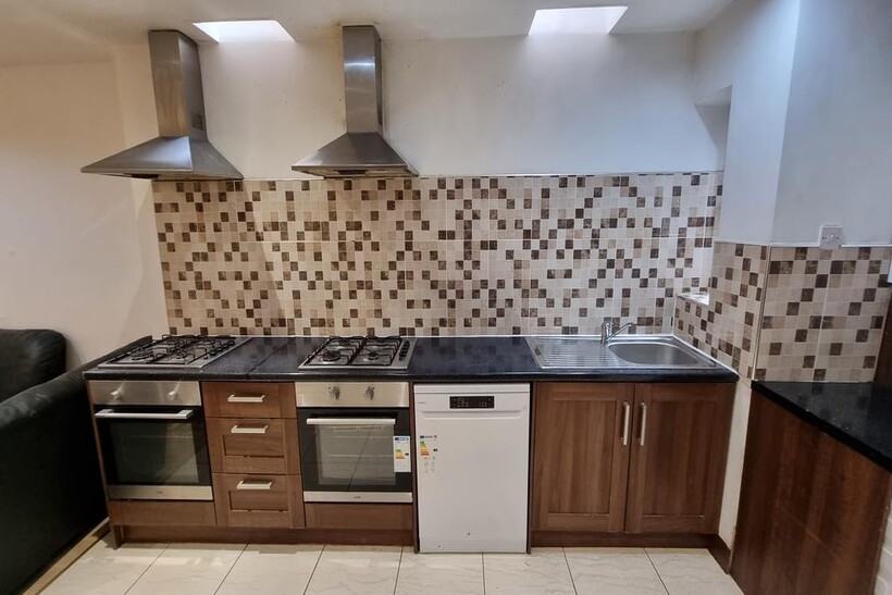 Dawlish Road, Birmingham B29 1 bed semi-detached house to rent - £498 pcm (£115 pw)