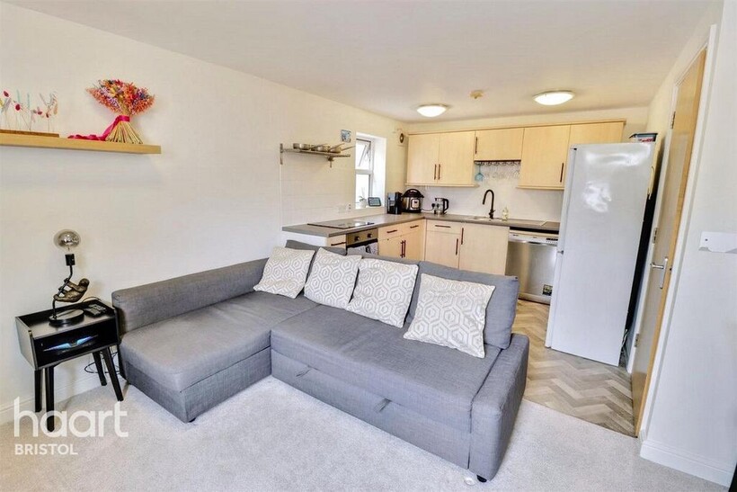 Claremont Road, BRISTOL 1 bed apartment to rent - £1,375 pcm (£317 pw)