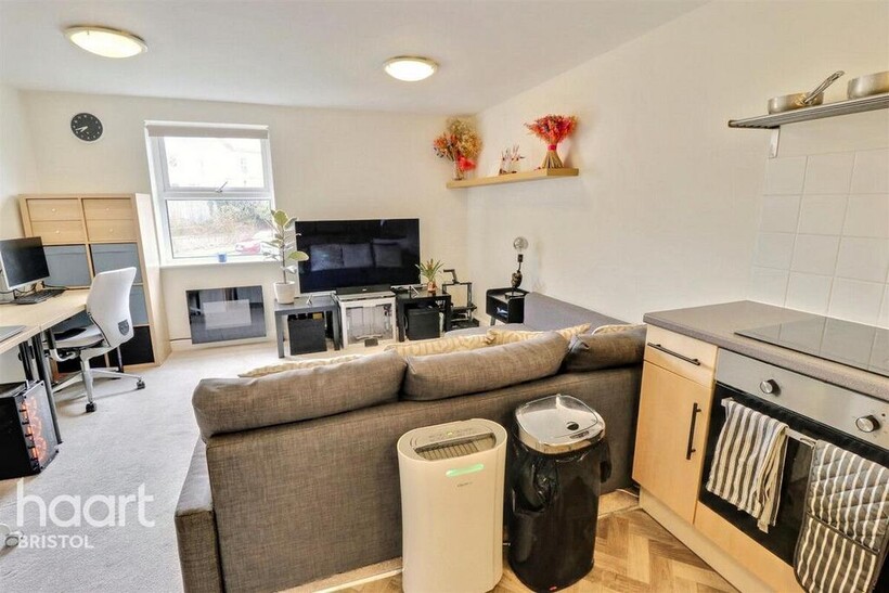 Claremont Road, BRISTOL 1 bed apartment to rent - £1,375 pcm (£317 pw)