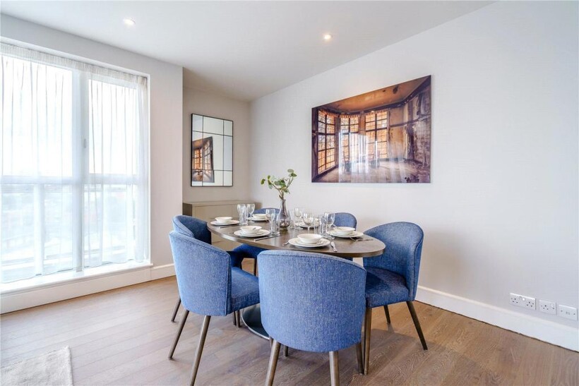 Westferry Circus 2 bed apartment to rent - £3,943 pcm (£910 pw)