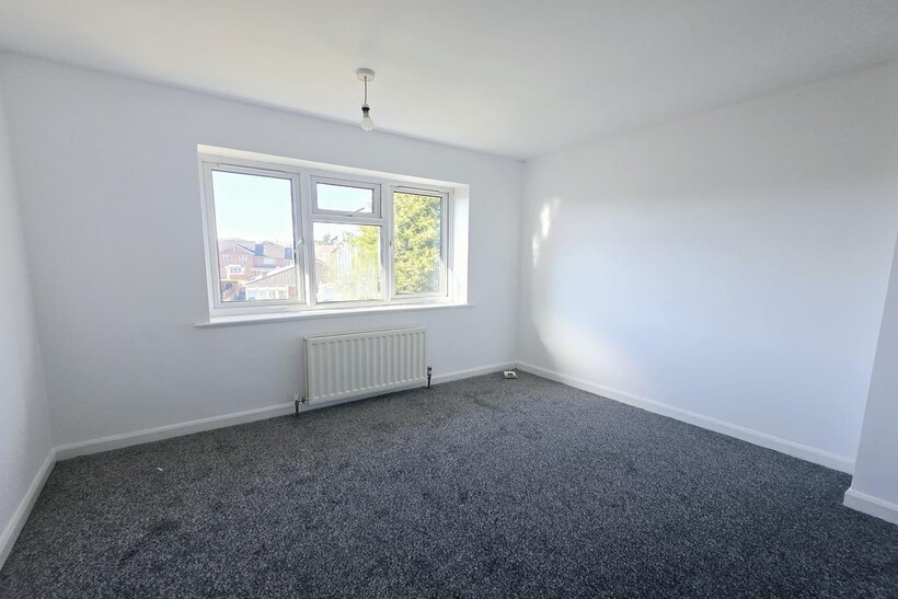 Whitegates Road, Bilston, West... 3 bed semi-detached house to rent - £1,095 pcm (£253 pw)
