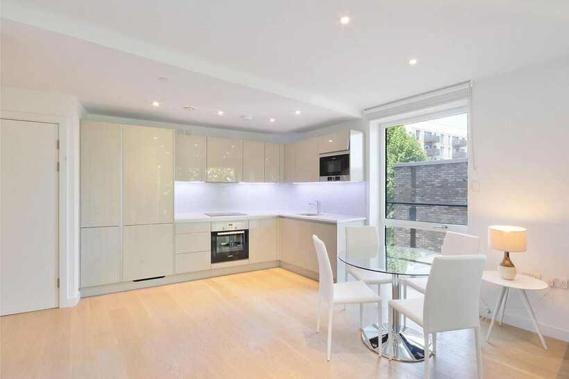 Wansey Street, Elephant and Castle, SE17 1 bed flat to rent - £3,800 pcm (£877 pw)