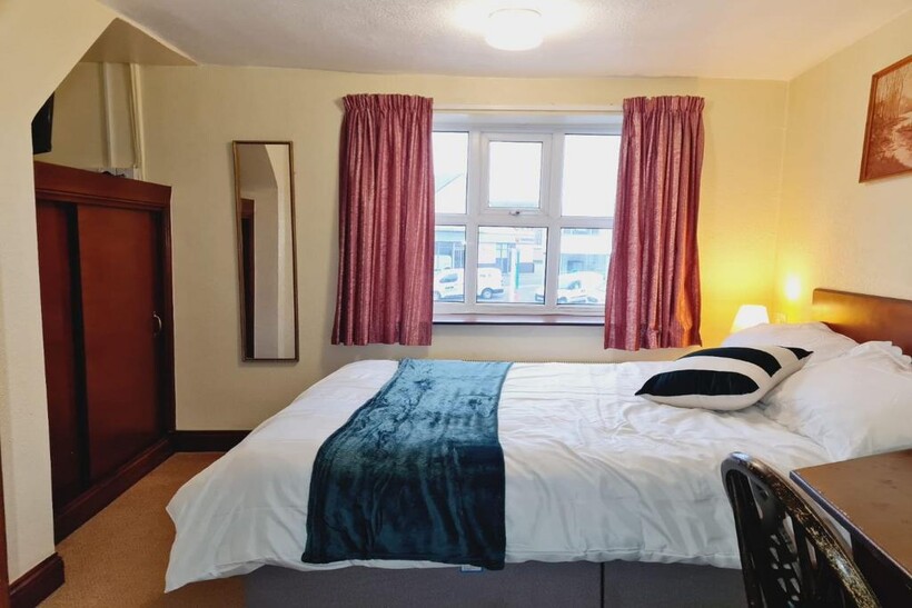 Oak House,  -  Broad Green... 5 bed house share to rent - £675 pcm (£156 pw)