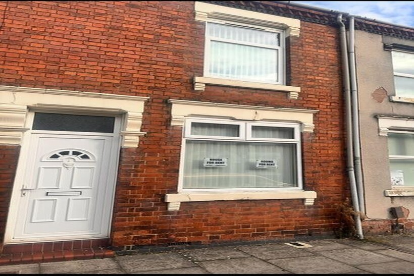 Carlton road, Stoke-on-Trent ST4 2BG 3 bed terraced house to rent - £950 pcm (£219 pw)