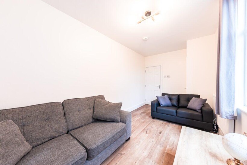 Gaul Street, Leicester LE3 4 bed terraced house to rent - £1,993 pcm (£460 pw)
