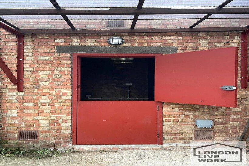 Argall Avenue, London E10 Property to rent - £520 pcm (£120 pw)