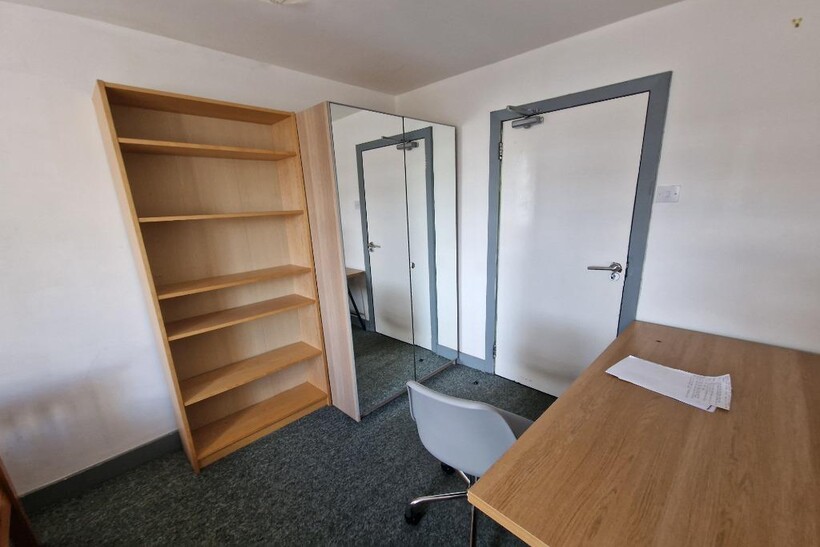 5 bed Upper Lloyd Street, Manchester M14 5 bed end of terrace house to rent - £2,383 pcm (£550 pw)