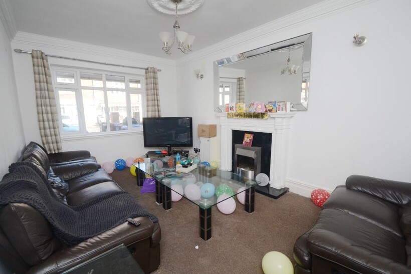 Kingswood Road, Manchester M14 7 bed terraced house to rent - £3,943 pcm (£910 pw)