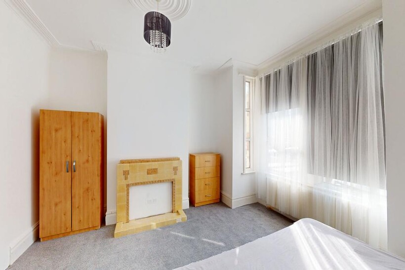 Mount Pleasant R1 1 bed in a house share to rent - £810 pcm (£187 pw)