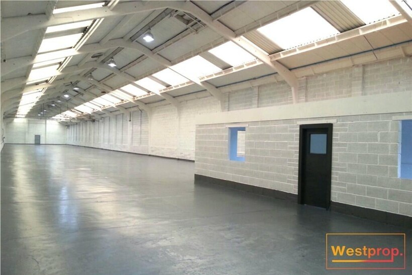 Middlemore Lane West, Walsall, West... Property to rent - £5,625 pcm (£1,298 pw)