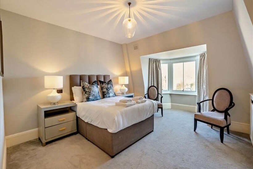 Fabulous 4 bed, 4 bath Penthouse... 4 bed flat to rent - £10,032 pcm (£2,315 pw)