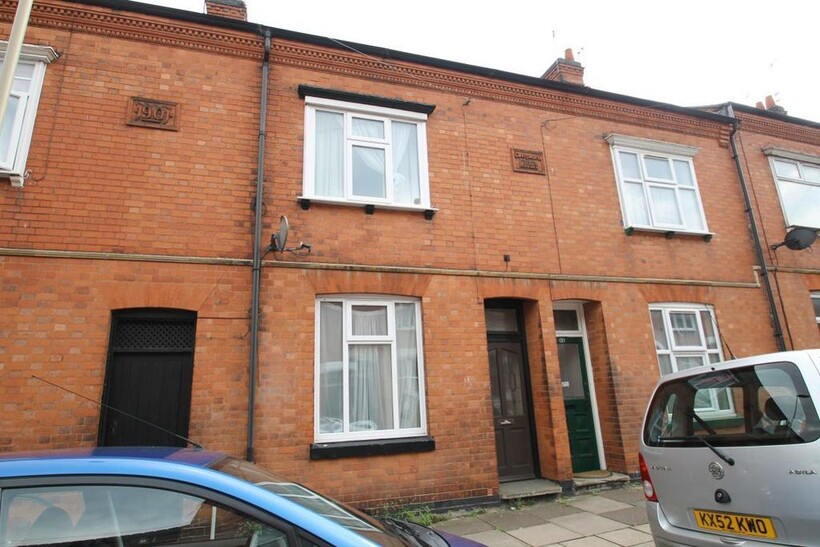 Lytton Road, Leicester 4 bed terraced house to rent - £542 pcm (£125 pw)