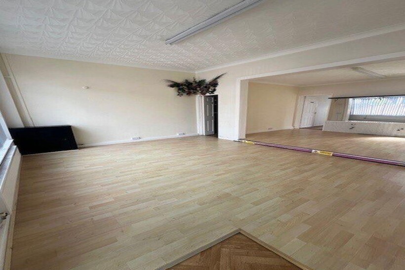 Llantrisant Road, Llantwit Fadre... Property to rent - £625 pcm (£144 pw)