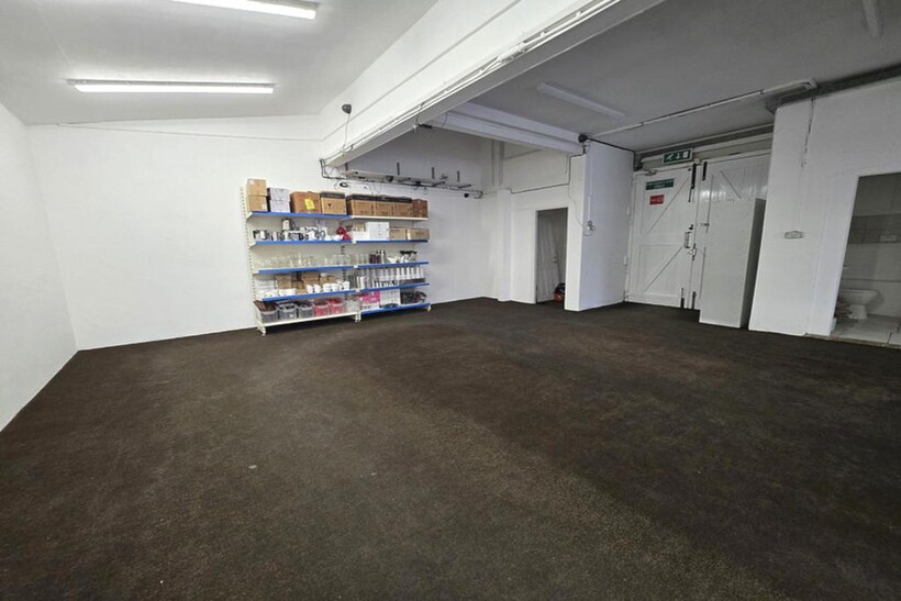 Thesiger Road, London, SE20 Property to rent - £1,833 pcm (£423 pw)