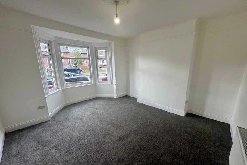 Warwick Terrace, Sunderland SR3 3 bed terraced house to rent - £845 pcm (£195 pw)