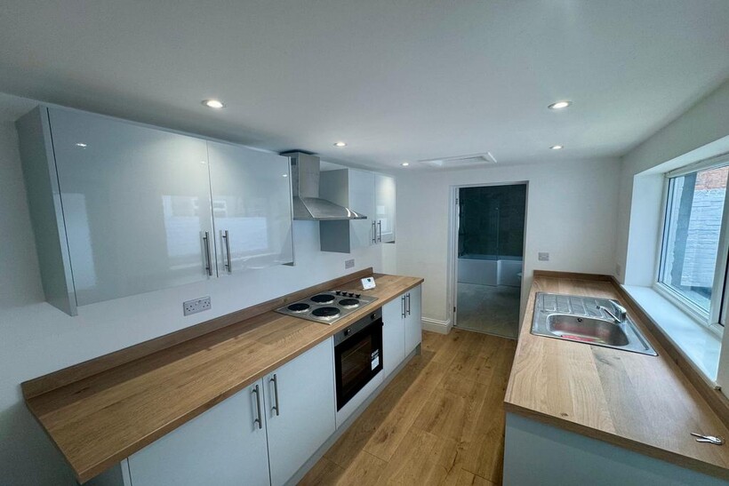 Warwick Terrace, Sunderland SR3 3 bed terraced house to rent - £845 pcm (£195 pw)