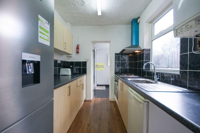 Warwards Lane, Birmingham B29 4 bed terraced house to rent - £1,996 pcm (£461 pw)