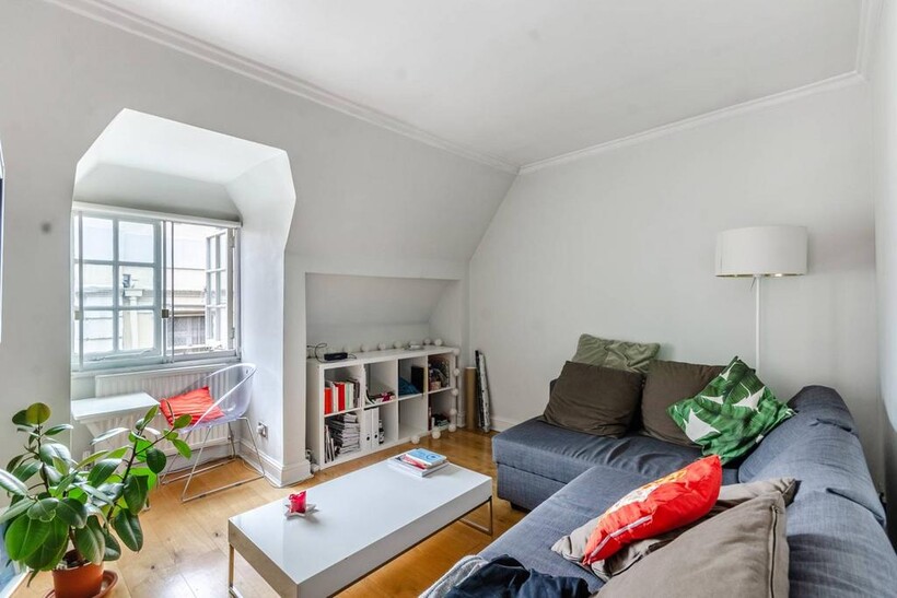 Maiden Lane, Covent Garden, London, WC2E 1 bed flat to rent - £3,445 pcm (£795 pw)