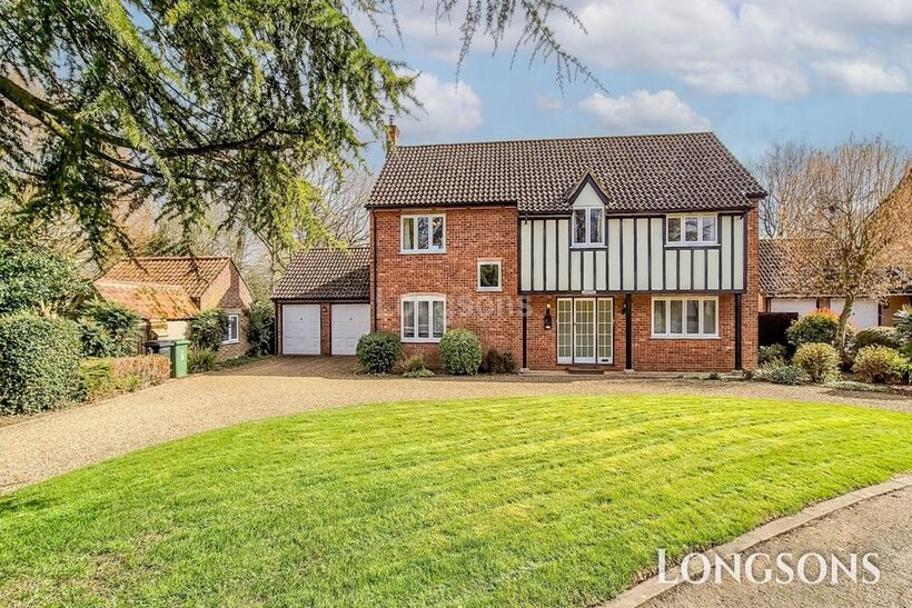 The Grove, Necton 2 bed flat to rent - £790 pcm (£182 pw)