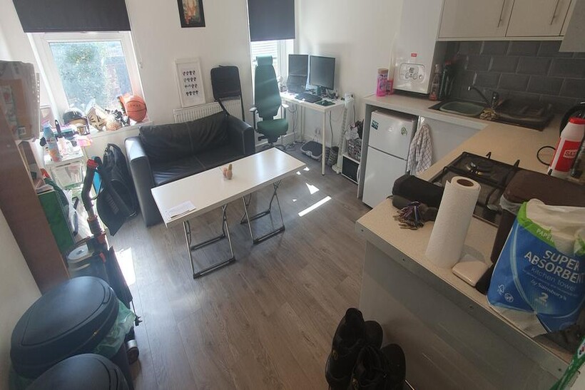 1 BED FLAT for Rent - 212 Newport... 1 bed flat to rent - £845 pcm (£195 pw)