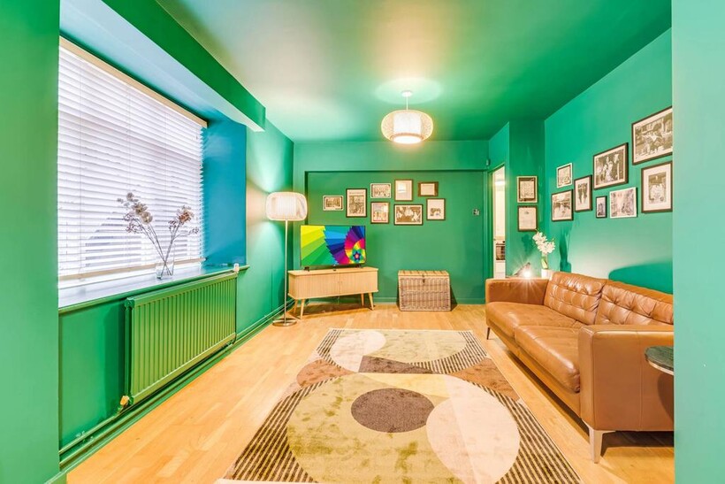 Red Lion Court, City, London, EC4A 1 bed flat to rent - £3,800 pcm (£877 pw)