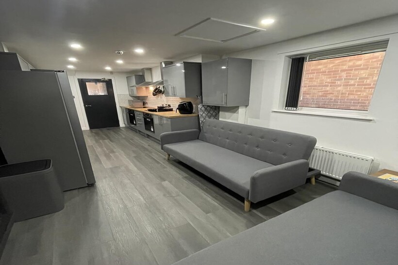 Norfolk Park Road, Sheffield S2 1 bed in a house share to rent - £495 pcm (£114 pw)