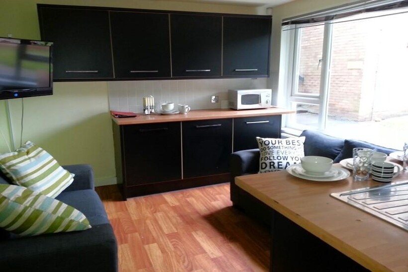 Norfolk Park Road, Sheffield S2 1 bed in a house share to rent - £425 pcm (£98 pw)
