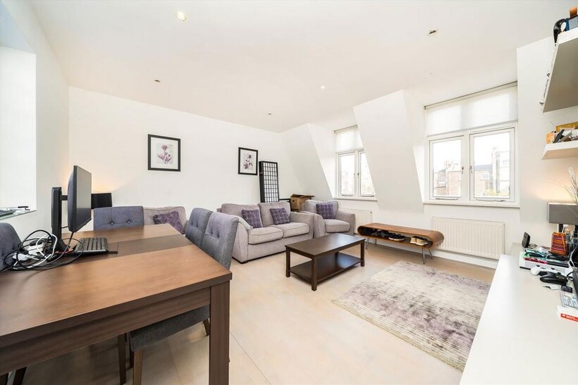 Northington Street, London WC1N 2 bed flat to rent - £3,683 pcm (£850 pw)