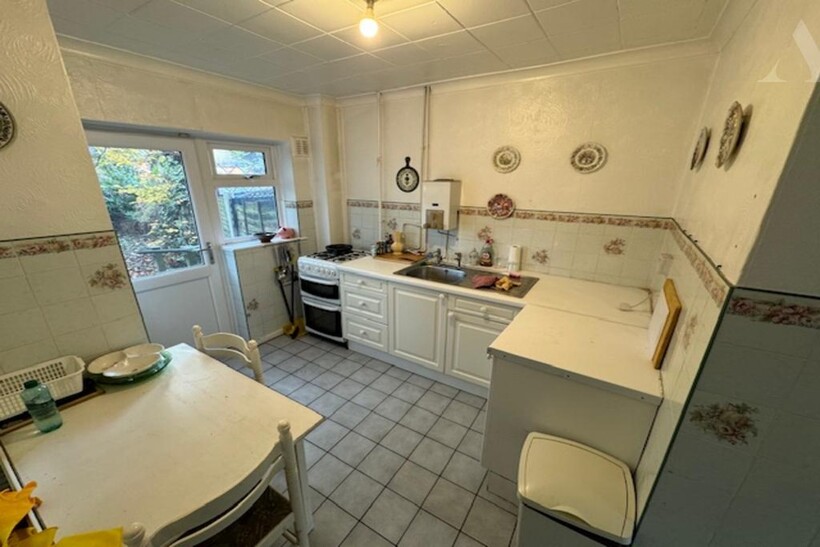 8 Kempson Road kitchen x 2