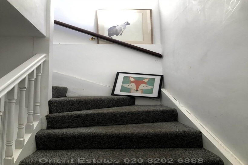 Sturgess Avenue, Hendon Central House share to rent - £1,150 pcm (£265 pw)