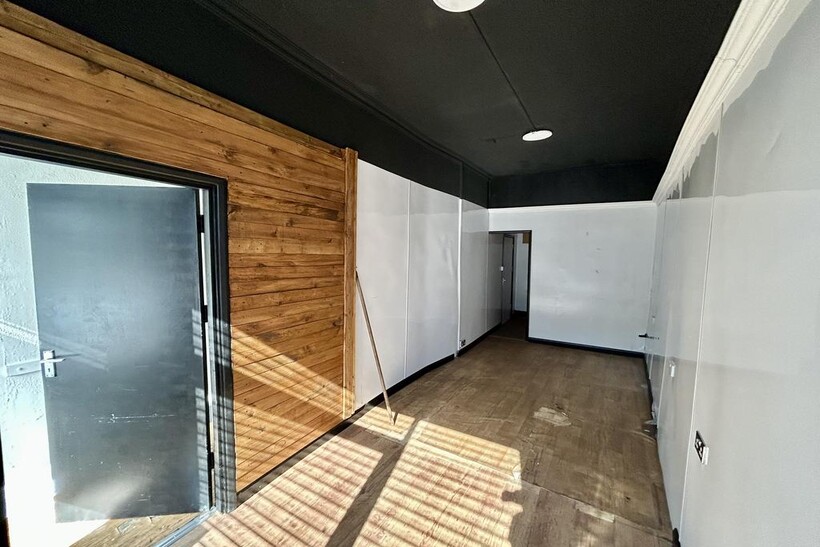 High Street, London NW10 Property to rent - £833 pcm (£192 pw)