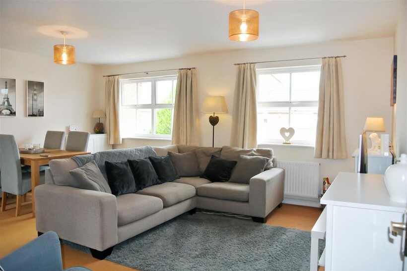 Living room a.JPG