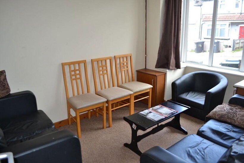 Room, 31 Coronation Road 1 bed house to rent - £450 pcm (£104 pw)