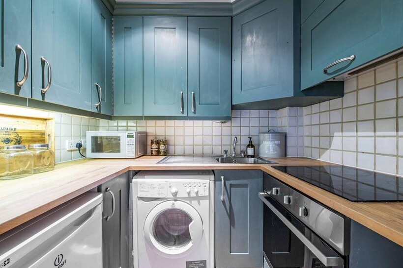 Queen's Gate Terrace, South... 1 bed flat to rent - £2,449 pcm (£565 pw)