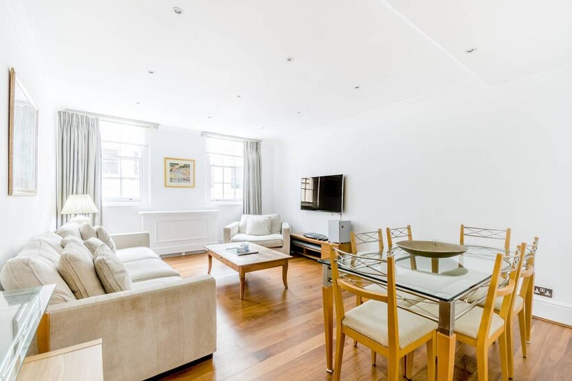 Dover Street, Mayfair, London, W1S 2 bed flat to rent - £8,667 pcm (£2,000 pw)