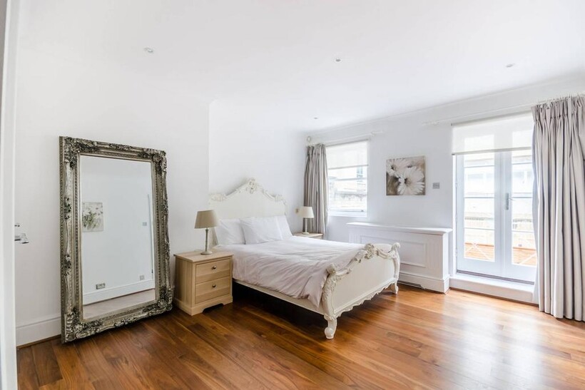 Dover Street, Mayfair, London, W1S 2 bed flat to rent - £8,667 pcm (£2,000 pw)