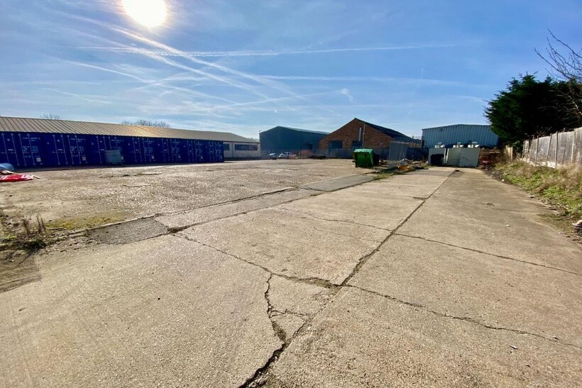 Elms Industrial Estate, Church Road Property to rent - £10,000 pcm (£2,308 pw)