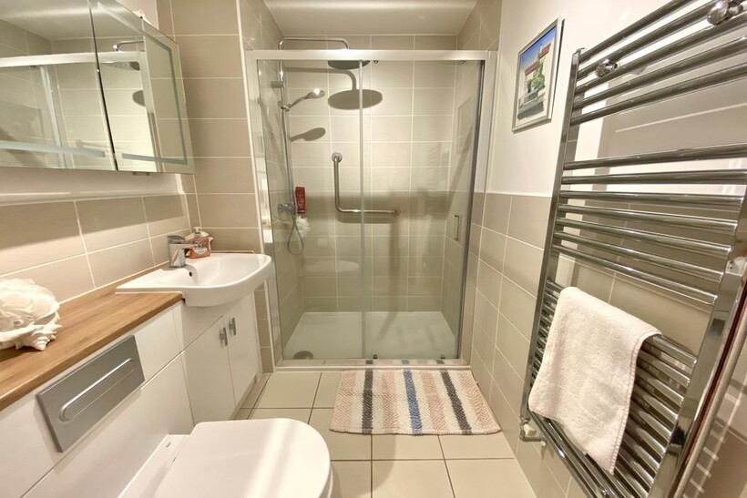 Hempstead Road, Bovingdon HP3 1 bed apartment to rent - £1,275 pcm (£294 pw)