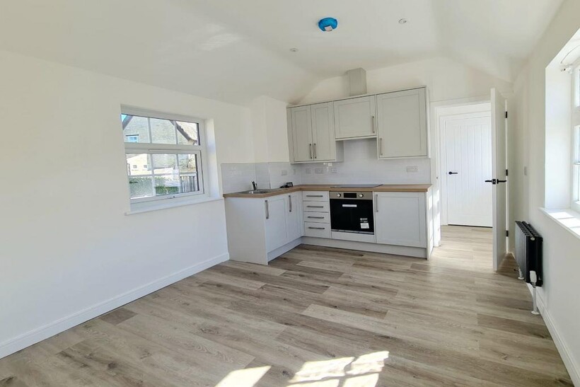 Camden Square, Bozeat 1 bed flat to rent - £815 pcm (£188 pw)