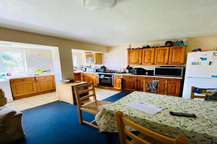 Harcourt Terrace, Headington OX3 6 bed semi-detached house to rent - £775 pcm (£179 pw)