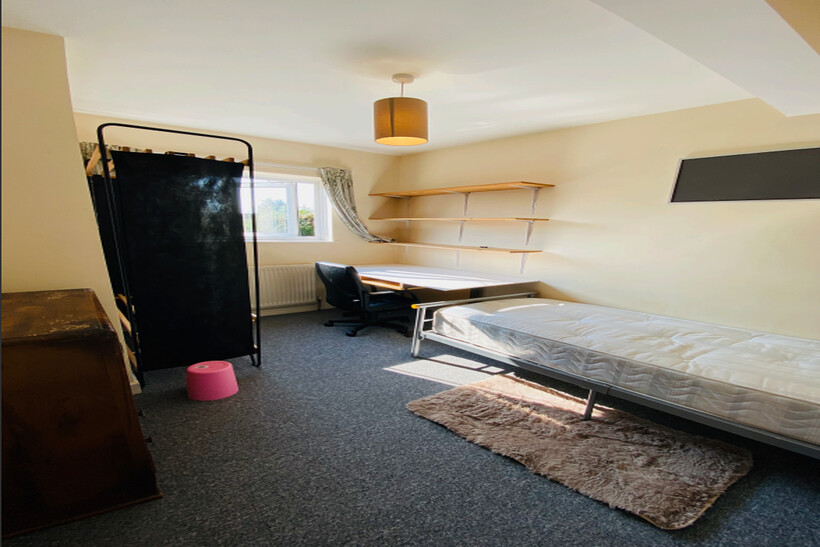 Harcourt Terrace, Headington OX3 6 bed semi-detached house to rent - £775 pcm (£179 pw)