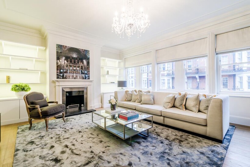 Duke Street, London, W1K 3 bed apartment to rent - £25,567 pcm (£5,900 pw)