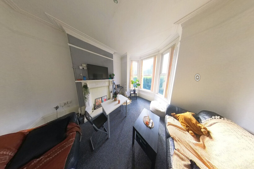 1 2 St Michaels Terrace, Leeds 2 bed house to rent - £693 pcm (£160 pw)