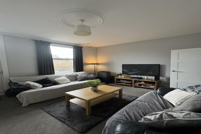 Graham Grove, Leeds LS4 5 bed house share to rent - £575 pcm (£133 pw)