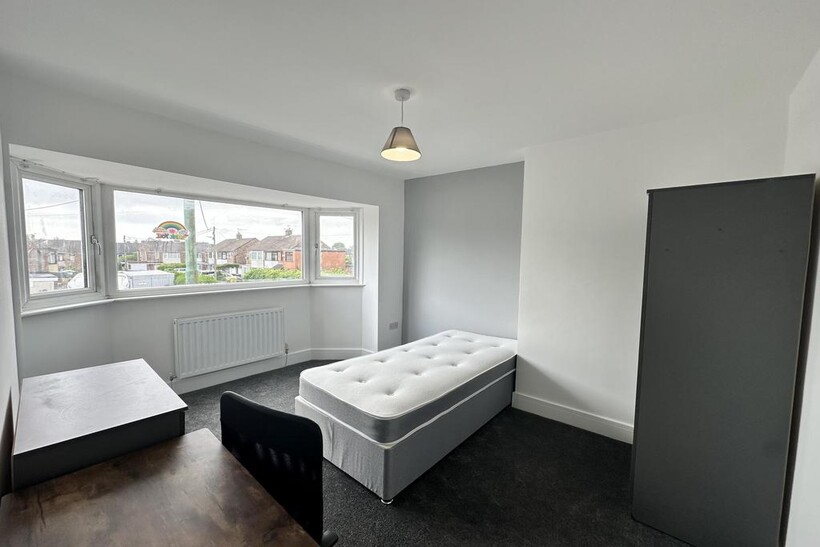 Moor Crescent, Durham DH1 3 bed semi-detached house to rent - £472 pcm (£109 pw)