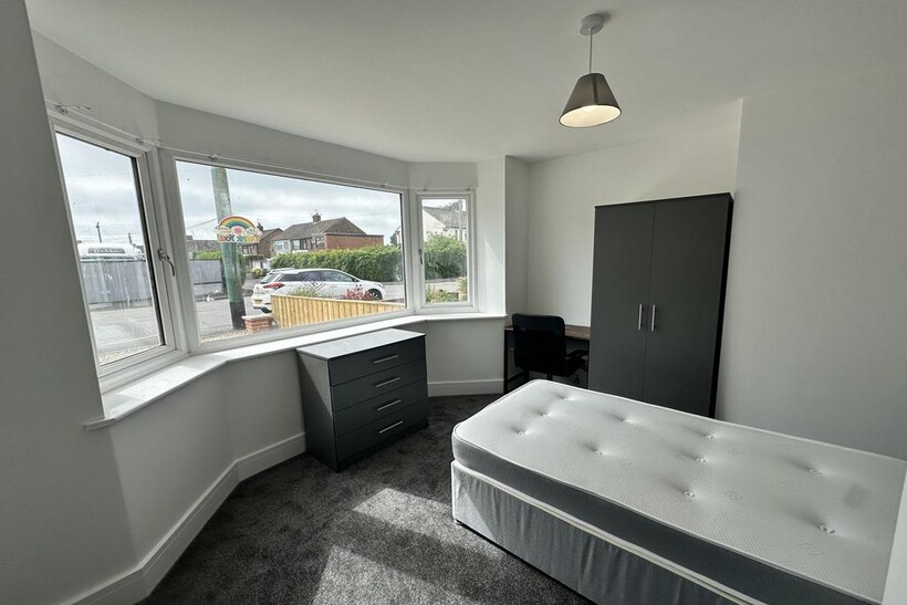 Moor Crescent, Durham DH1 3 bed semi-detached house to rent - £472 pcm (£109 pw)