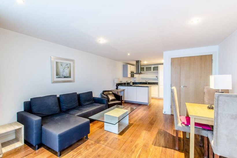Winchester Road, Swiss Cottage... 1 bed flat to rent - £3,550 pcm (£819 pw)