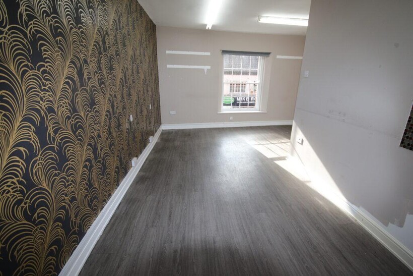 34b Newgate Street, Morpeth NE61 1BA Property to rent - £325 pcm (£75 pw)