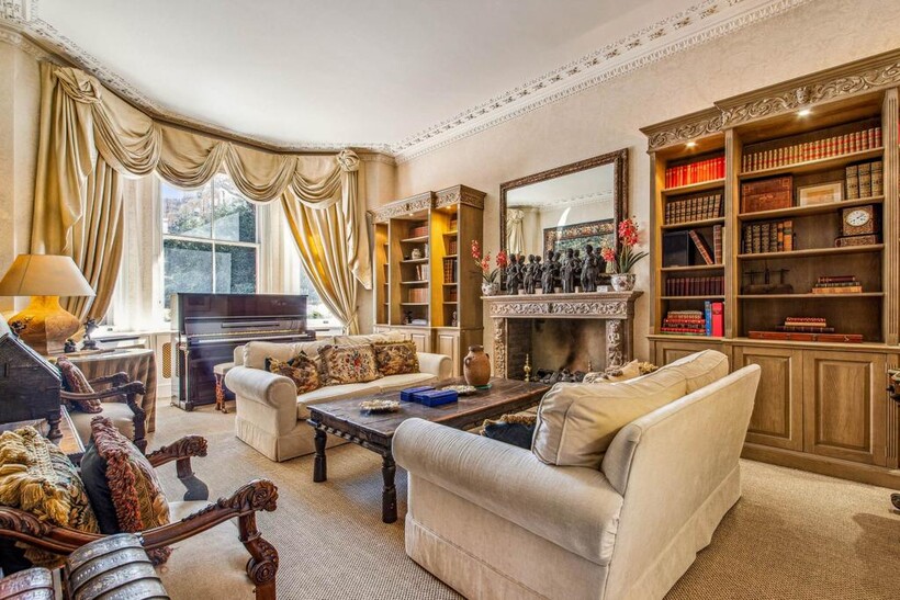 Cadogan Square, Chelsea 3 bed house to rent - £23,833 pcm (£5,500 pw)