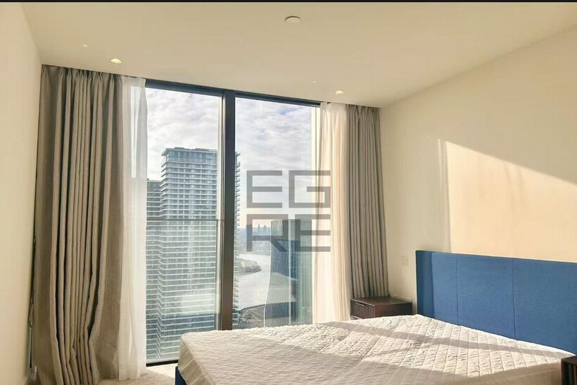 Harcourt Tower, London E14 2 bed flat to rent - £3,700 pcm (£854 pw)